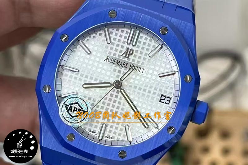 爱彼15500图3.jpg