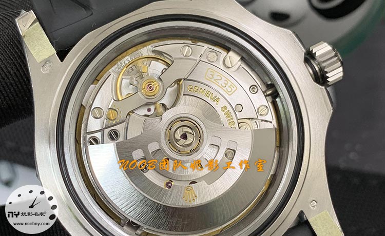 VS厂白游艇6.jpg