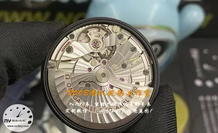 20251208281665.jpg VS厂复刻表5.jpg