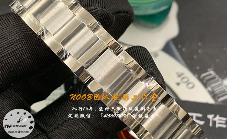 AF-CARTIER9.jpg